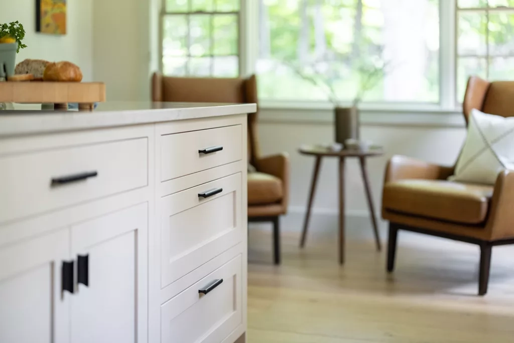 The Enduring Appeal of Shaker Design in Your Home Storage Solutions