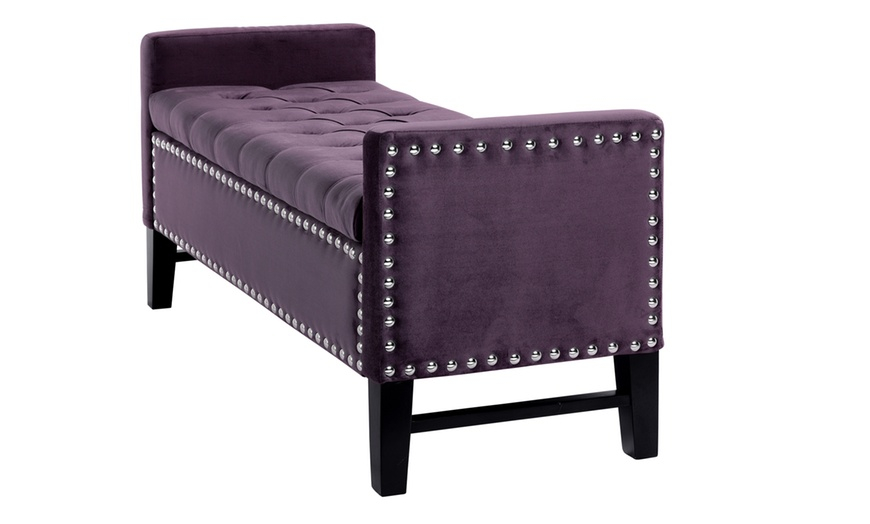 Understanding the Art of Button-Tufted Storage Benches
