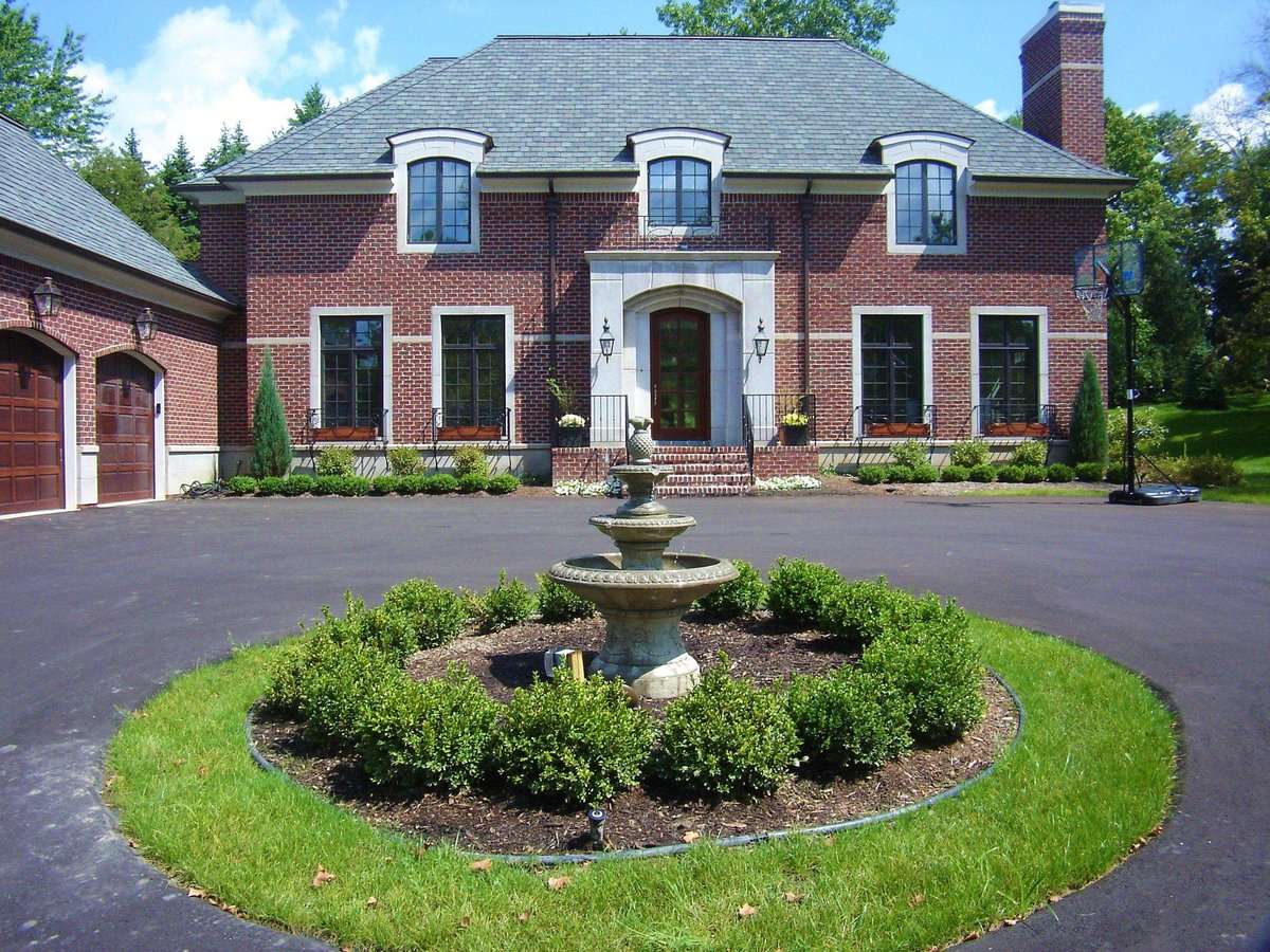 front yard half circle driveway designs