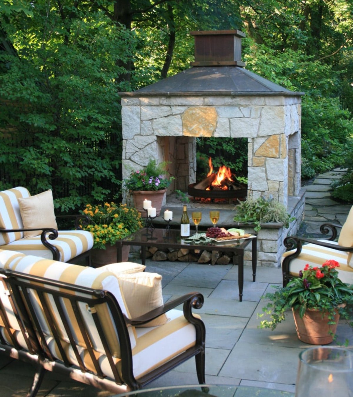outdoor patio designs with fireplace