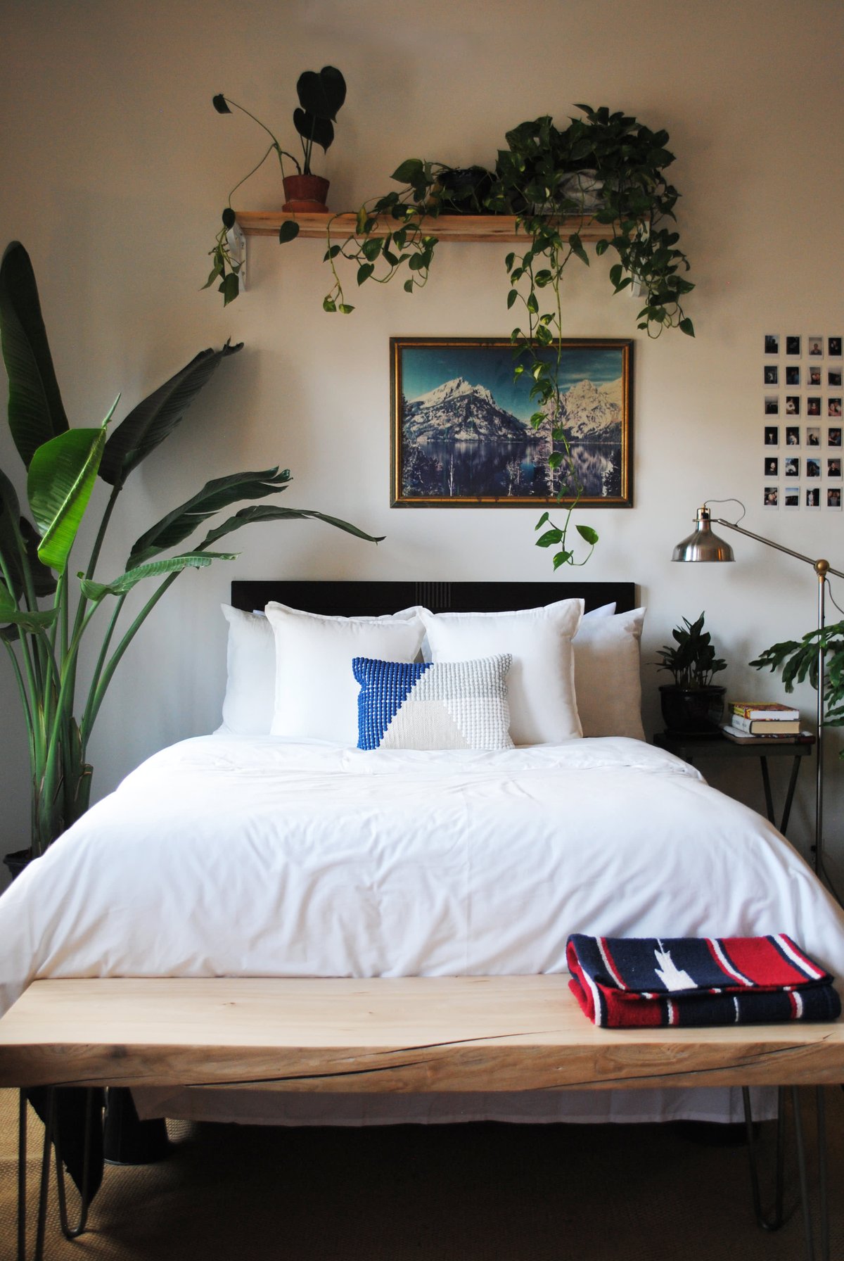 Unlock Your Bedroom's Potential with the Right Wall Decor Above Your Bed