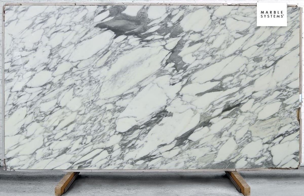 Beyond the Surface Understanding the Veining in Carrera Marble