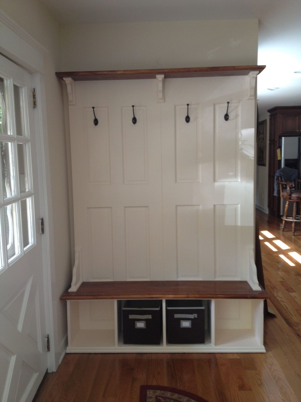 Finding Your Home's Centerpiece A Look at the Gewnee Hall Tree