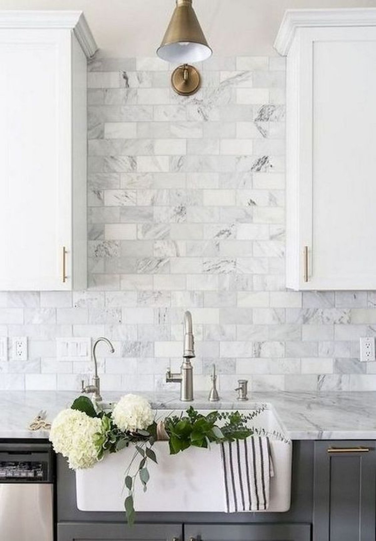 Understanding the Beauty and Functionality of Tumbled Marble Subway Tile