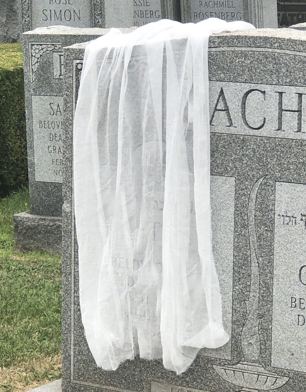 Unveiling the Artistry Behind Gold Leaf Lacquer Cabinets