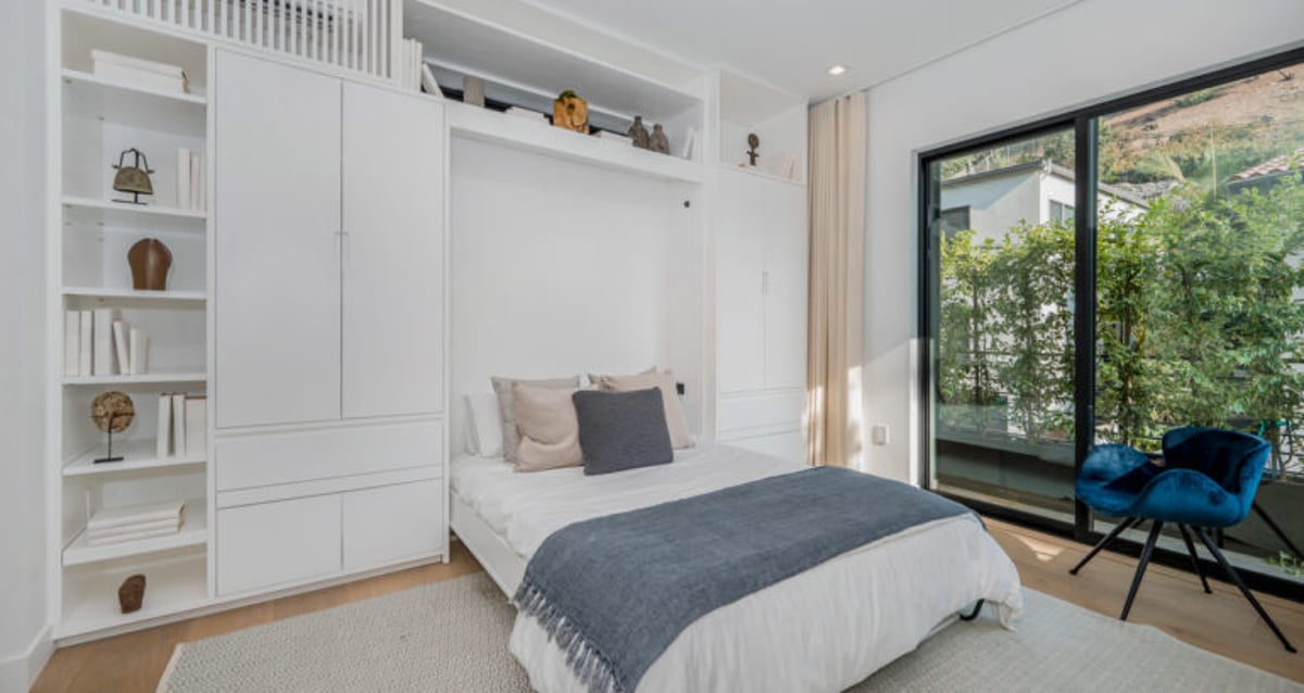 The Versatile Role of Upholstered Storage Solutions in Modern Living Spaces