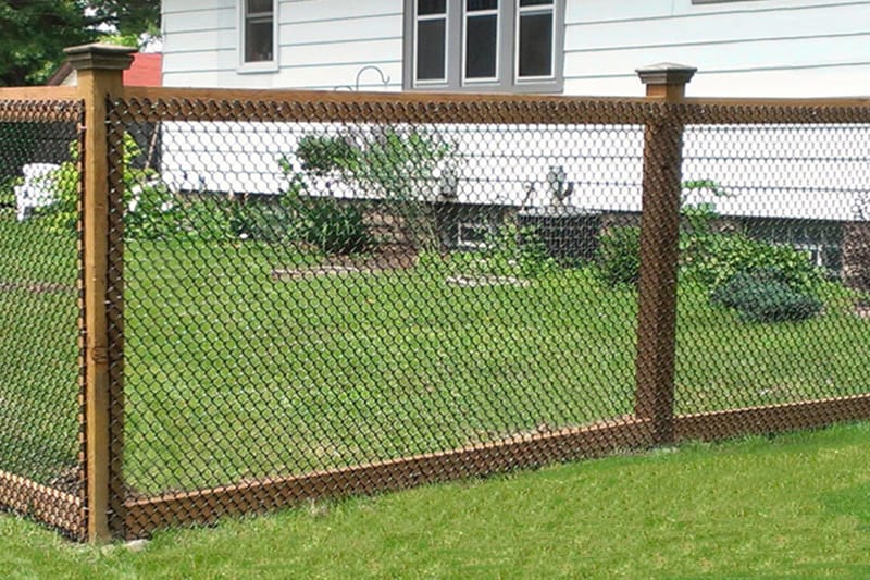 Choosing the Right Wood Post for Your Chain Link Fence Longevity 2