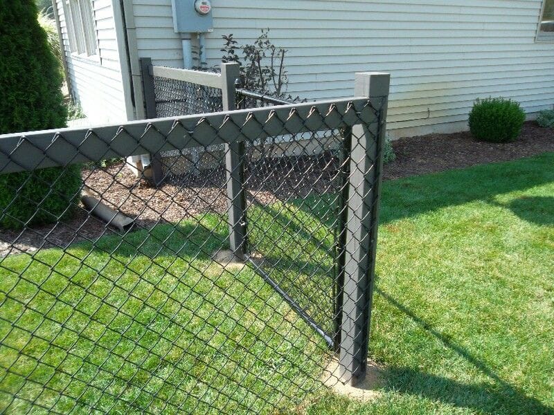 Choosing the Right Wood Post for Your Chain Link Fence Longevity 4
