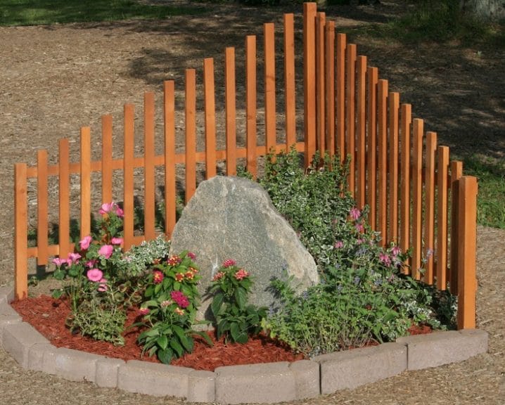 Crafting Your Corner Fence How to Elevate Front Yard Appeal 5