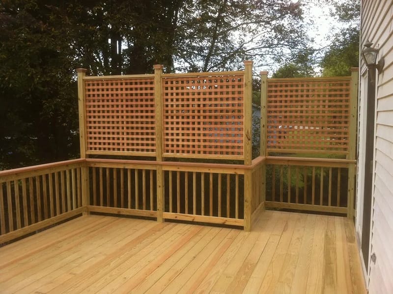 Crafting Your Deck's Private Haven A Guide to Railing Privacy Solutions 5