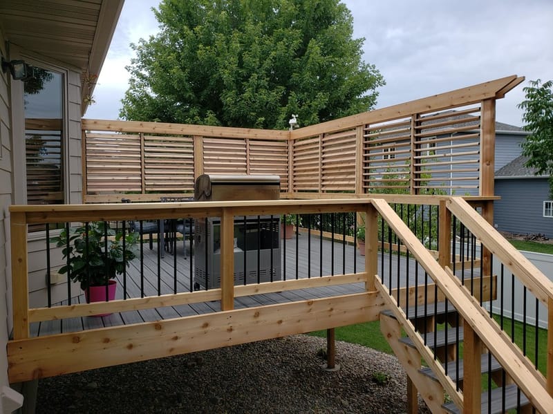 Crafting Your Deck's Private Haven A Guide to Railing Privacy Solutions 1