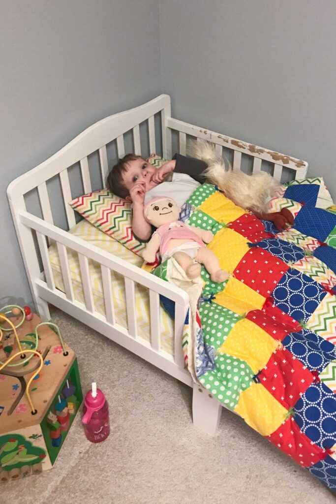 crib that turns into toddler bed 5