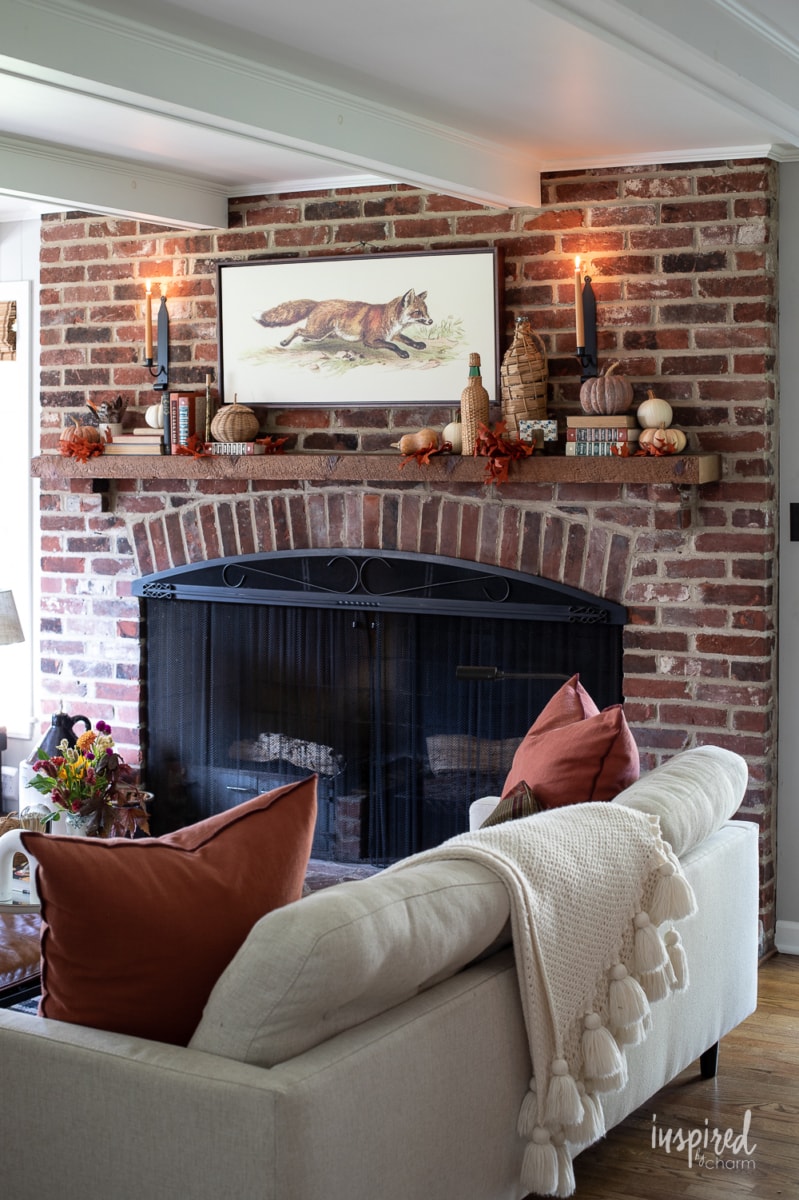 decorating ideas for brick fireplace mantel 2