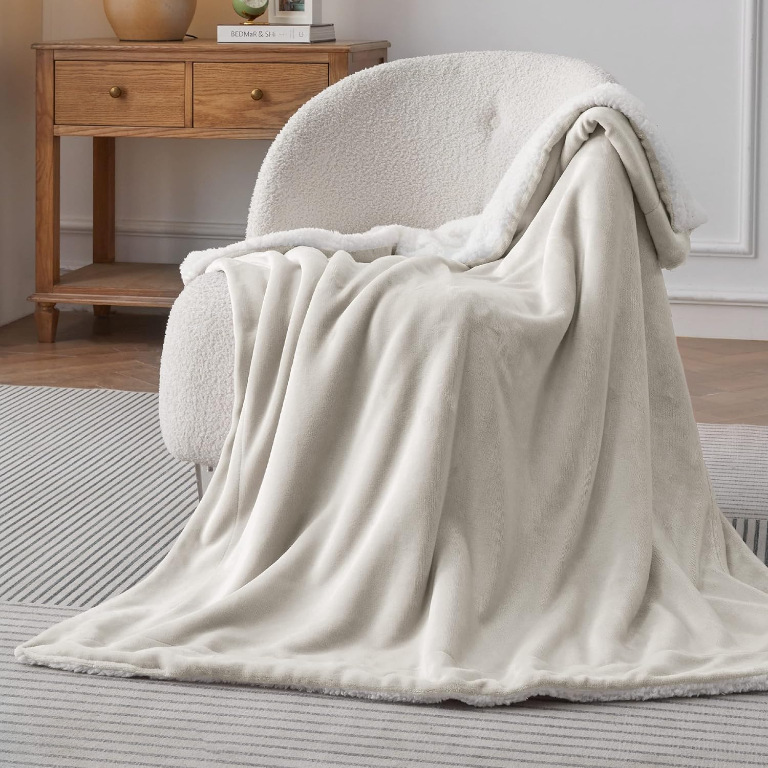 Discovering the Unmatched Coziness of Bedsure Sher 1