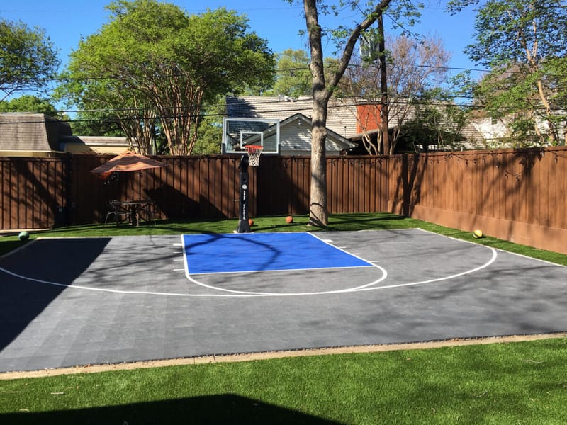 diy small backyard basketball court 3