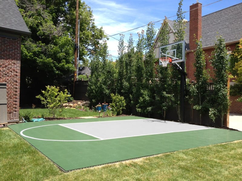 diy small backyard basketball court 4