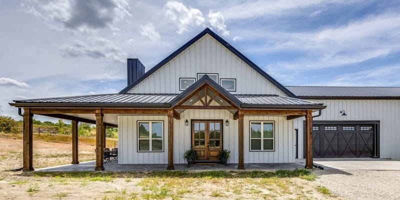 Embracing the Barndo Life A Deep Dive into Wrap-Around Porch 4