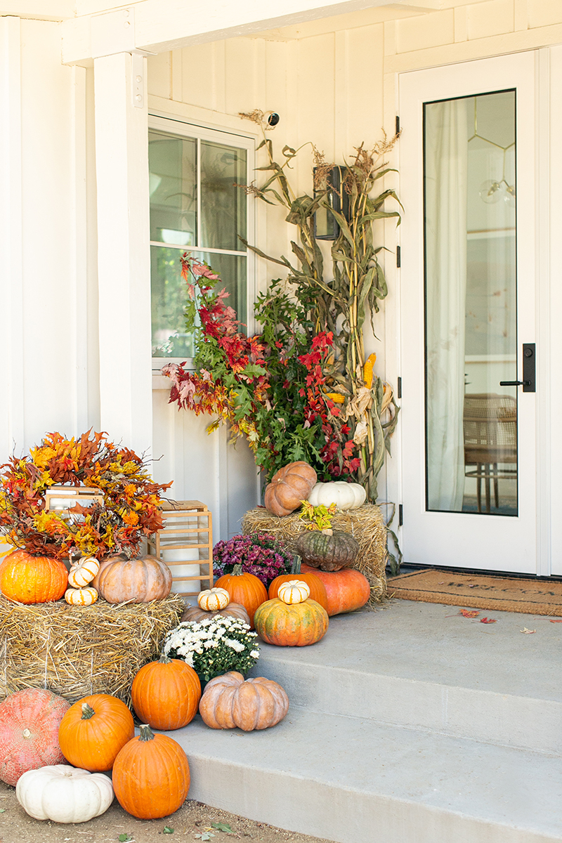 fall decorating ideas for a small front porch 2