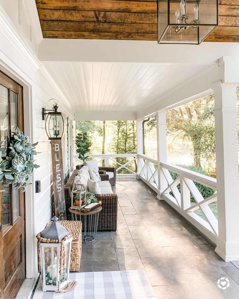farmhouse criss cross porch railing 1
