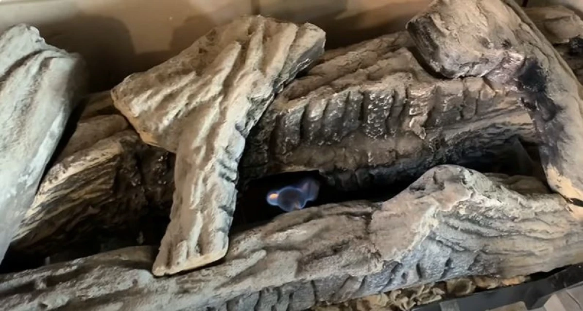 gas fireplace turns off by itself 4