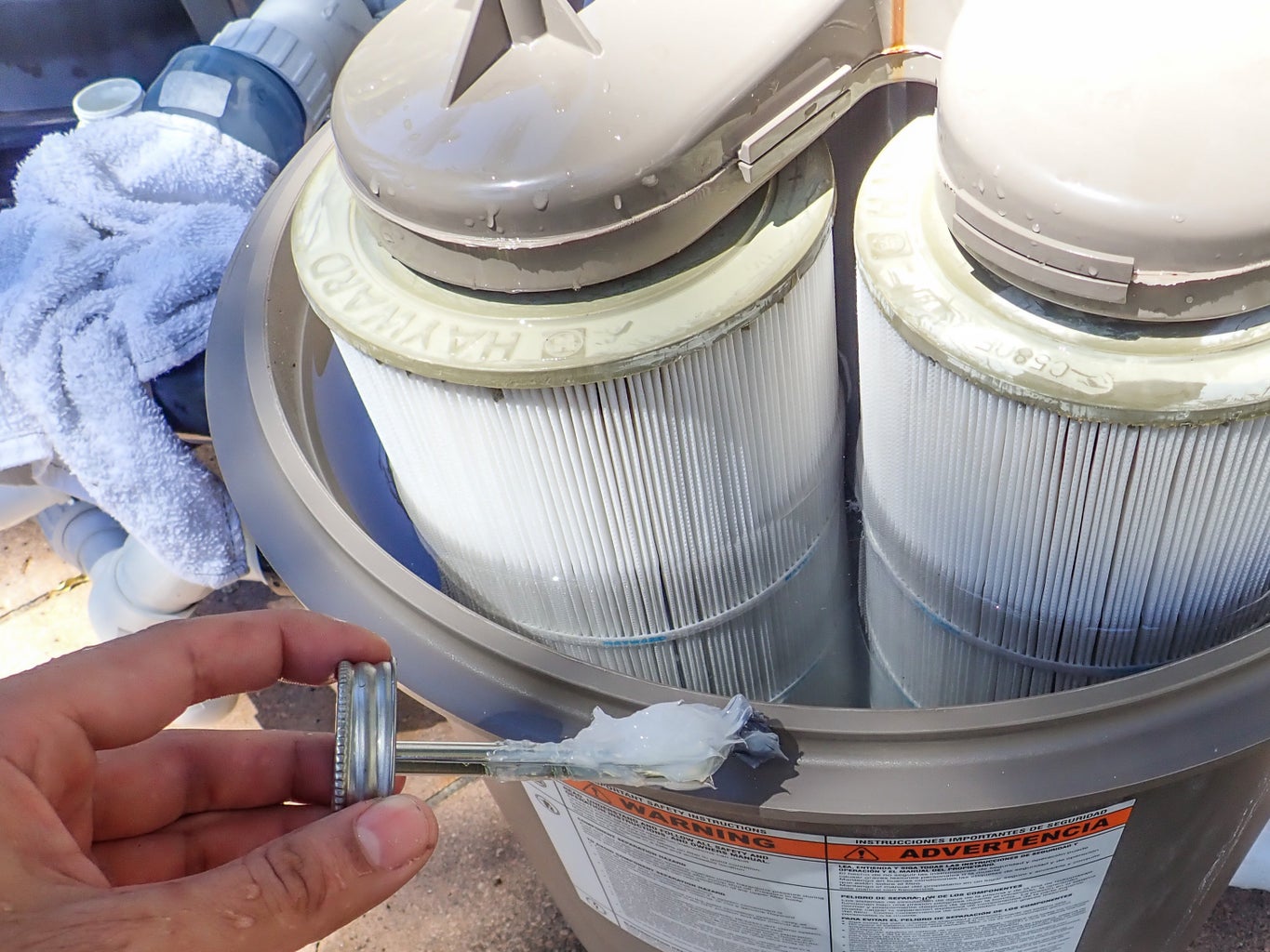 how do you clean a pool filter cartridge 2