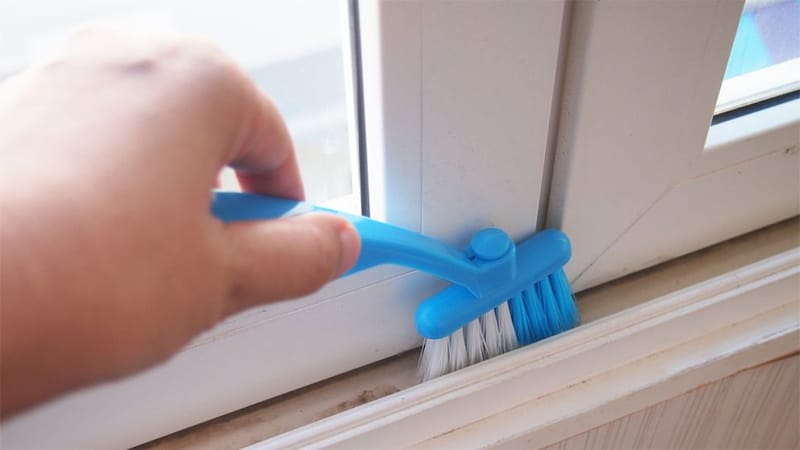 how to clean patio door track 2