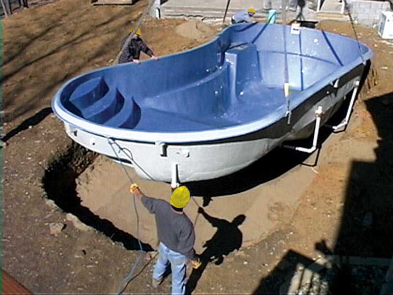 how to install a fiberglass swimming pool 2