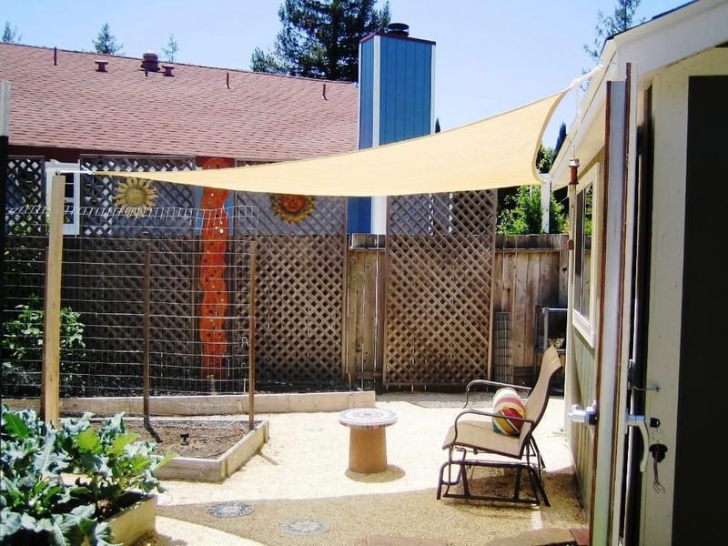 how to make shade in backyard 3