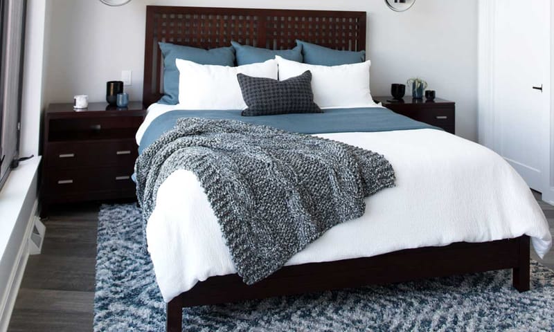 how to place area rug under bed 3