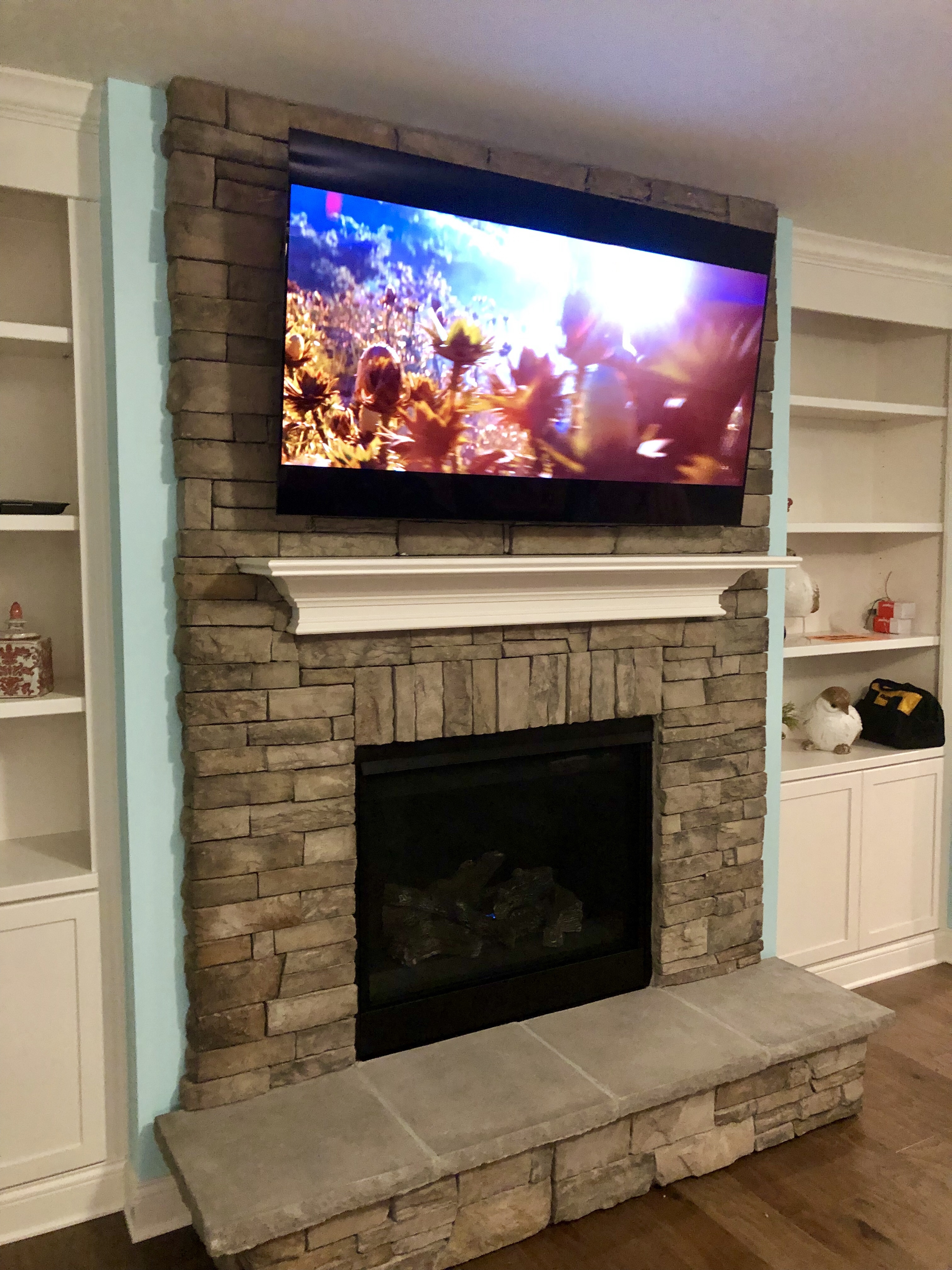 is it safe to mount a tv over a fireplace 2