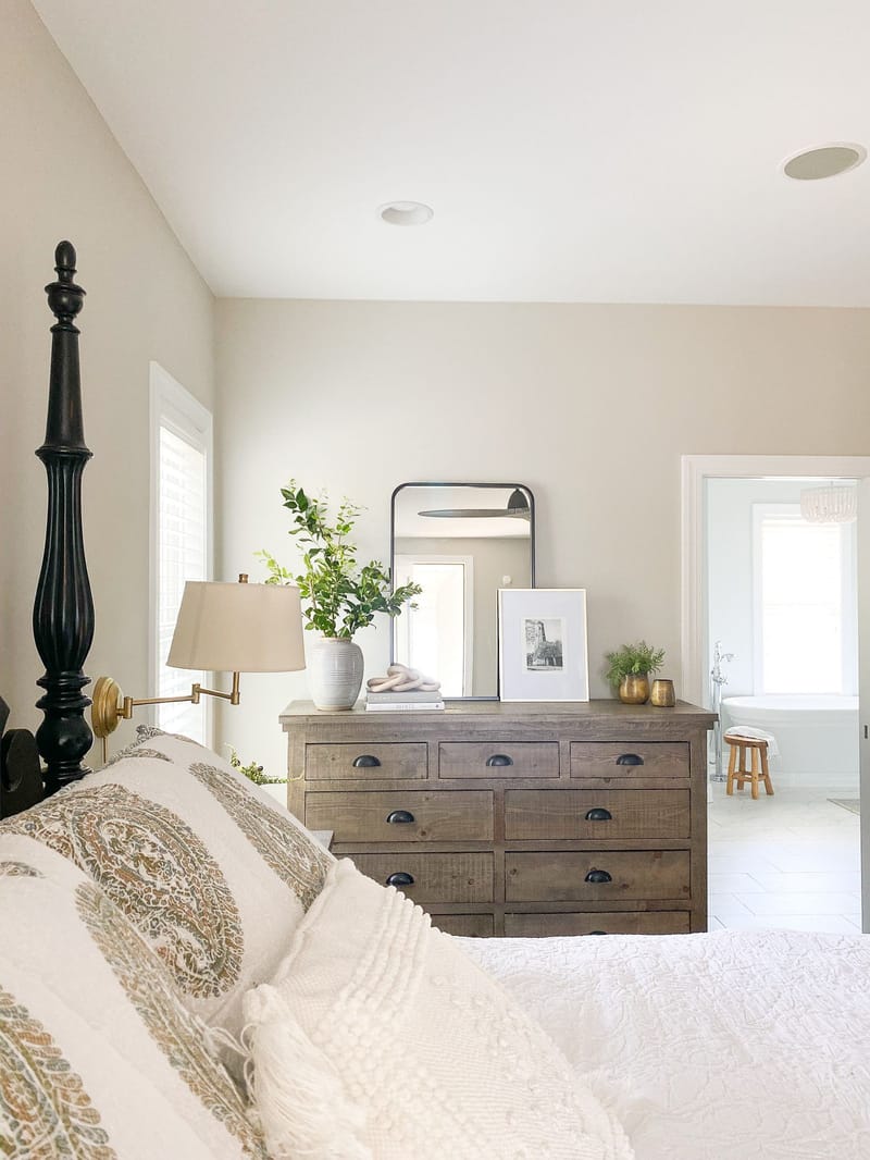 Making Your Bedroom Dresser a Focal Point of Style 4