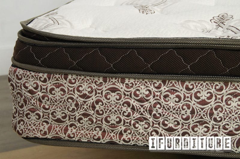 Navigating the World of King Size Pillow Top Mattress Materials 2