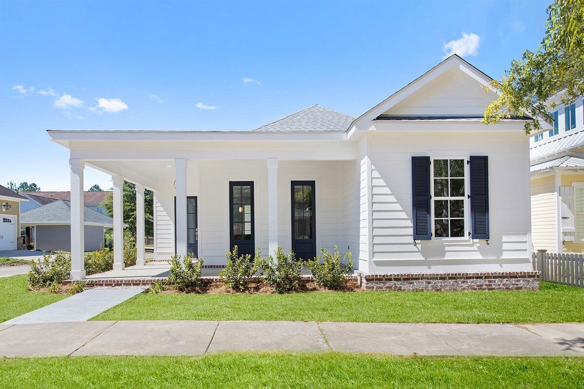 one level homes with wrap around porches 4