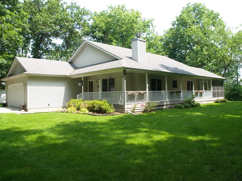 one story home with wrap around porch 2