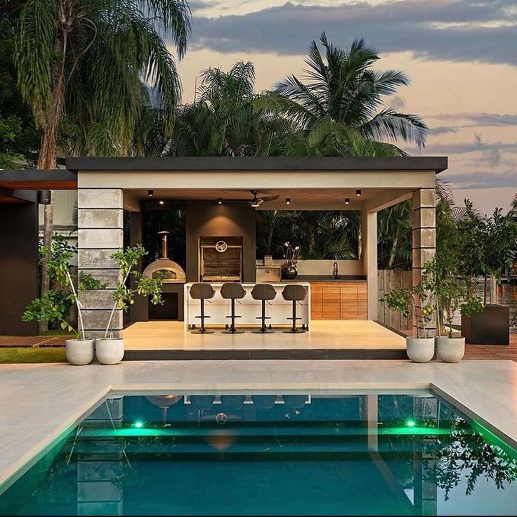 outdoor kitchen and pool house 5