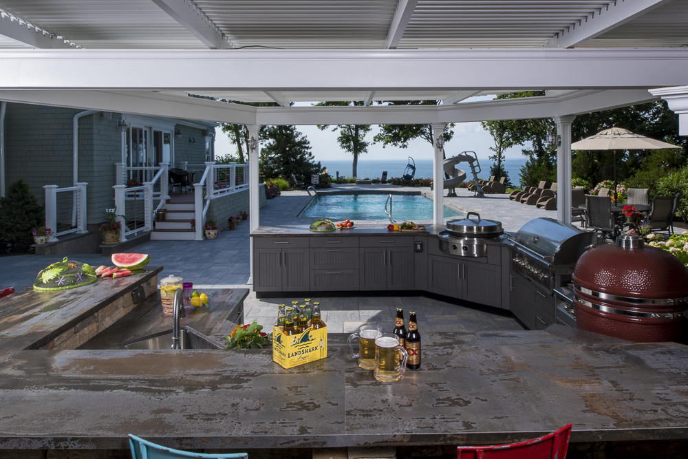 pictures of outdoor kitchens and pools 4