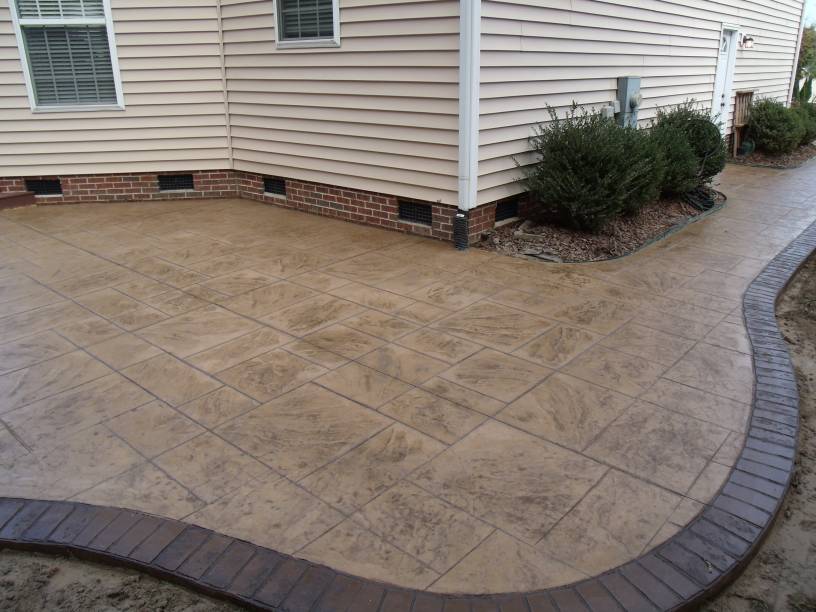 stamped concrete patio with border 4
