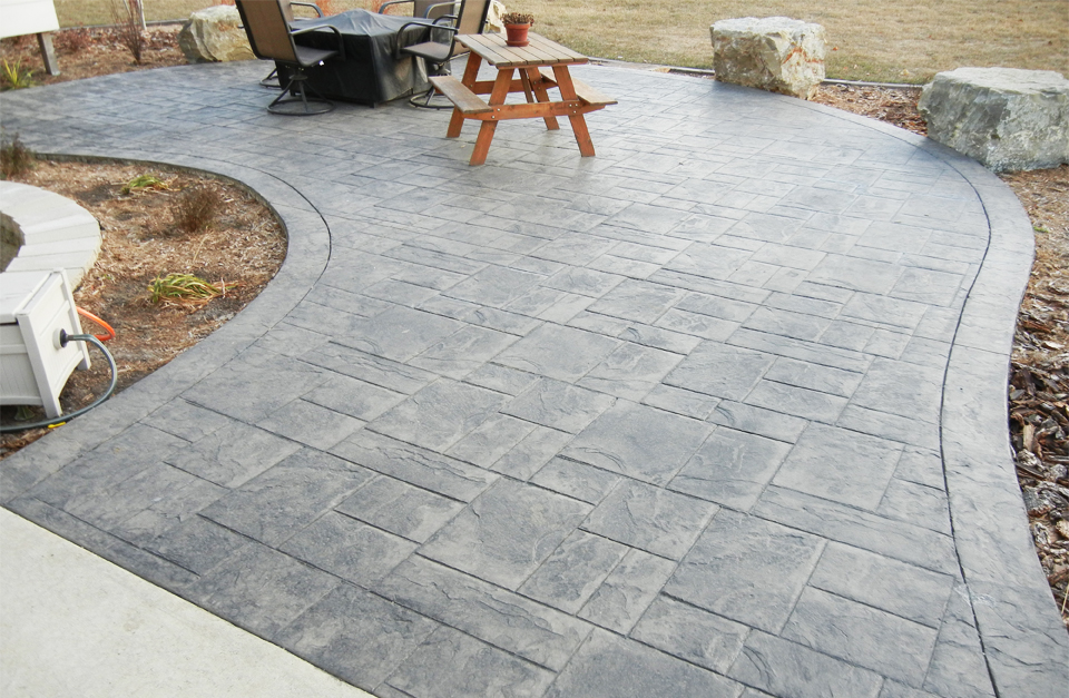 stamped concrete patio with border 1