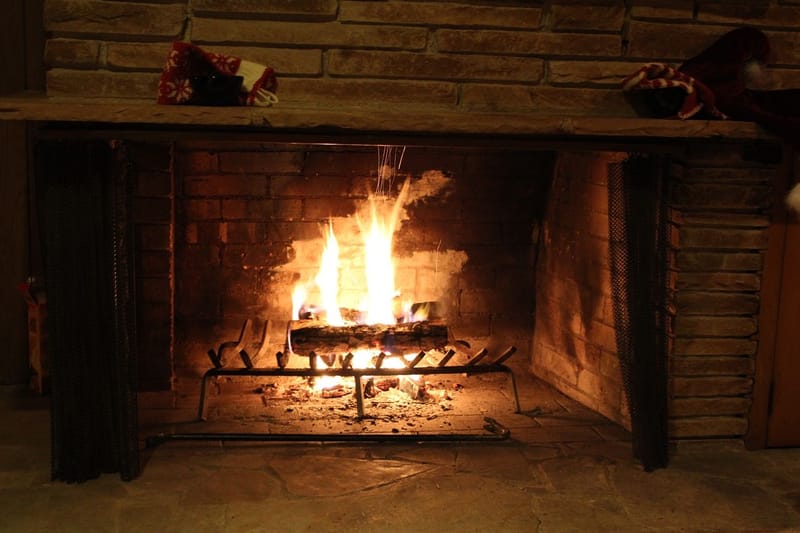 The Best of Both Worlds Building a Cozy Fire with a Gas Starter 3