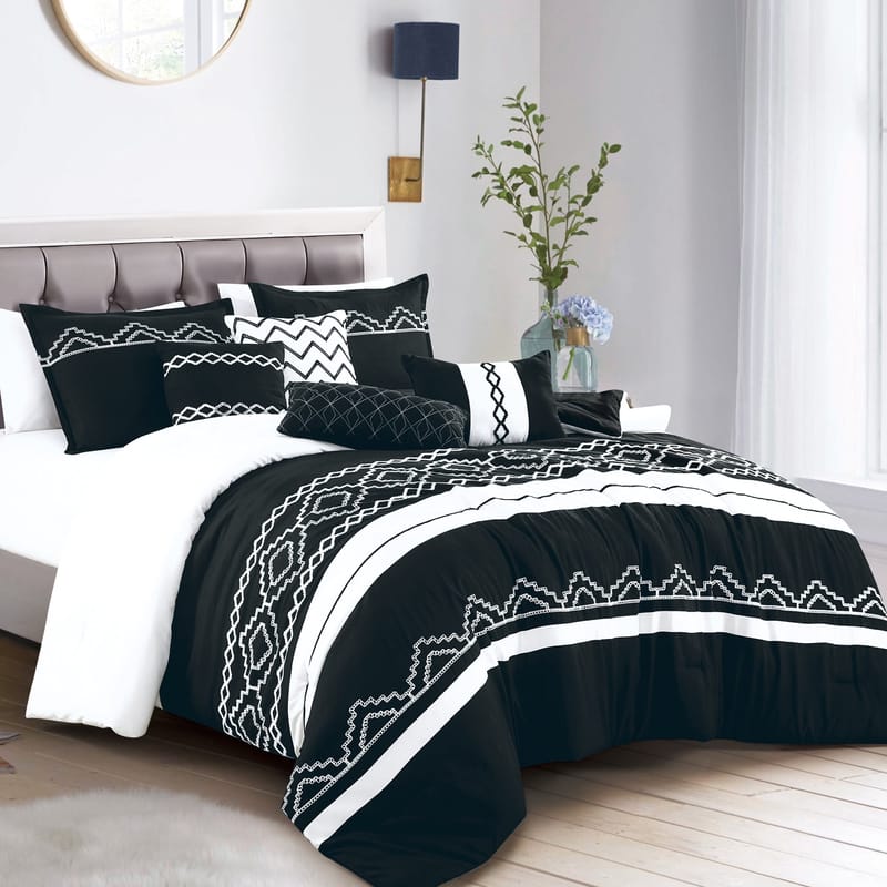 The Enduring Appeal of Black and White Linens in Our Homes 1