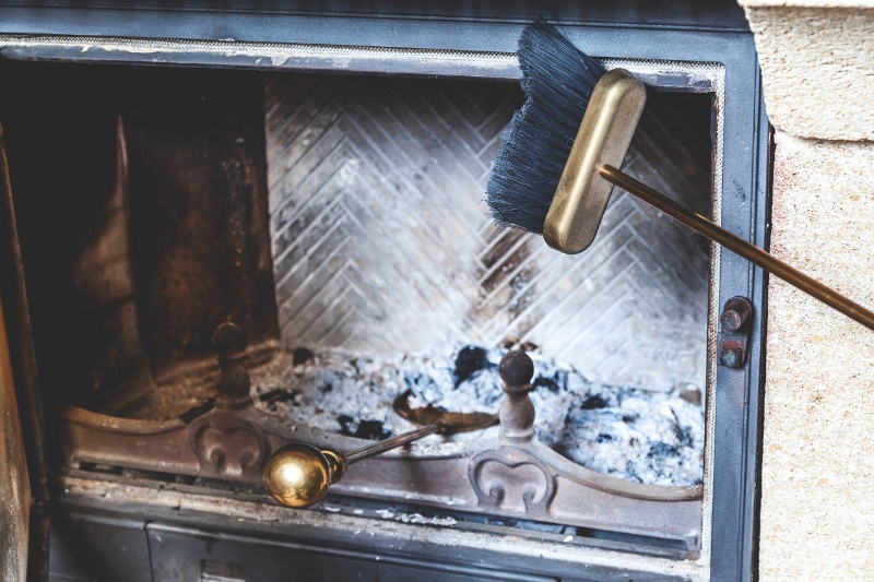 The Expert's Guide to Gently Clearing Fireplace Soot 2