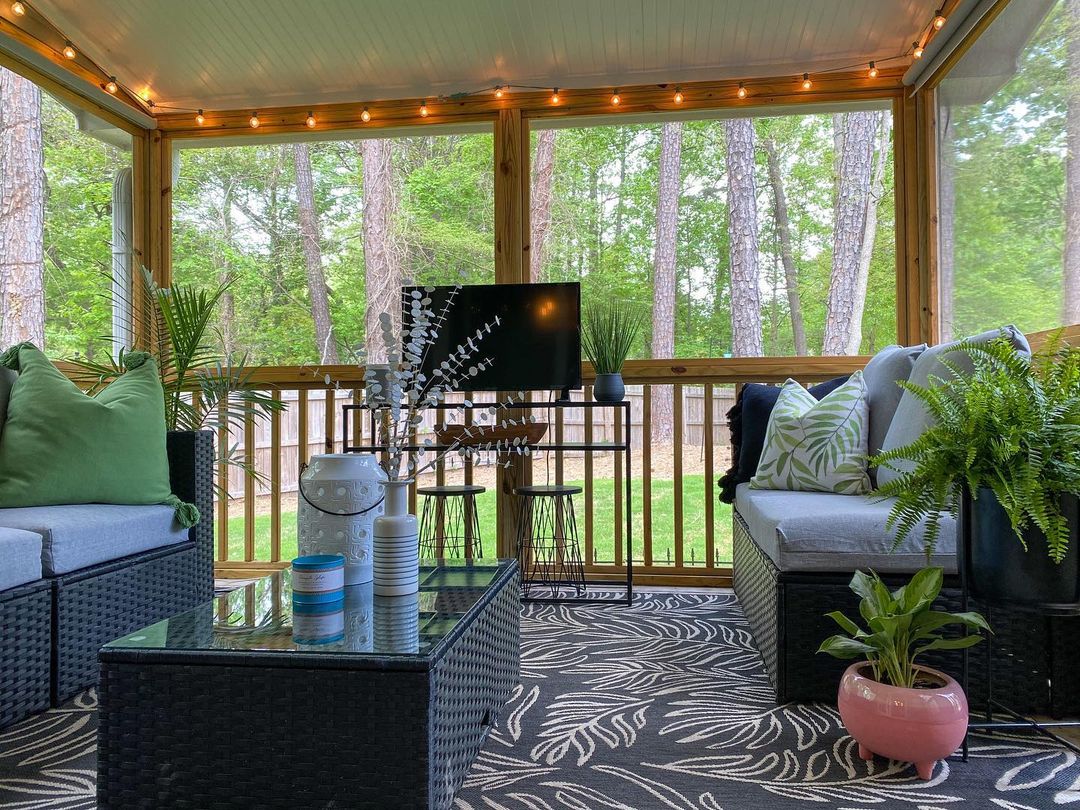 Uncovering Smart Ways to Screen Your Deck Without Breaking the Bank 4