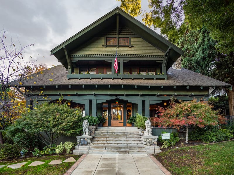 Uncovering the True Soul of a Craftsman Home Your Essential Guide 3