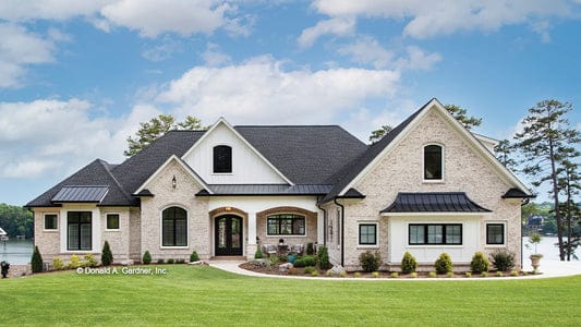 Unlocking the Potential of Ranch Homes on Sloped Lots 4