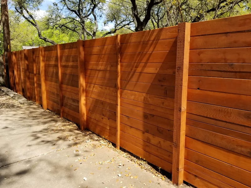 Unveiling the Best Woods for a Resilient Horizontal Fence 3
