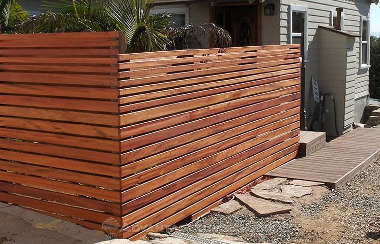 Unveiling the Best Woods for a Resilient Horizontal Fence 1