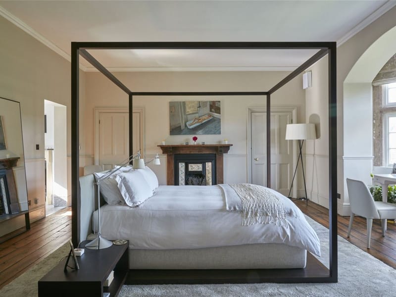 Why Placing Your Bed Centered Might Be the Design Switch You Need 2