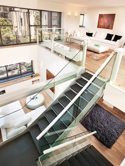 Embracing the Airiness of Open Floor Plans with Lofts