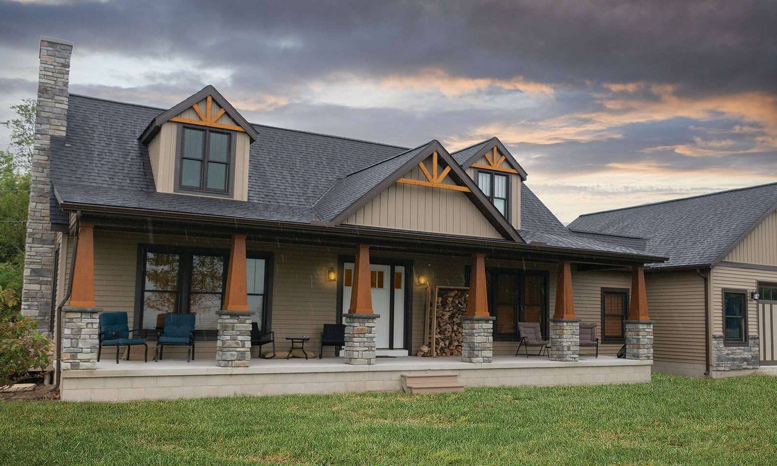 Embracing the Timeless Appeal of a Modular Farmhouse with a Wrap Around Por